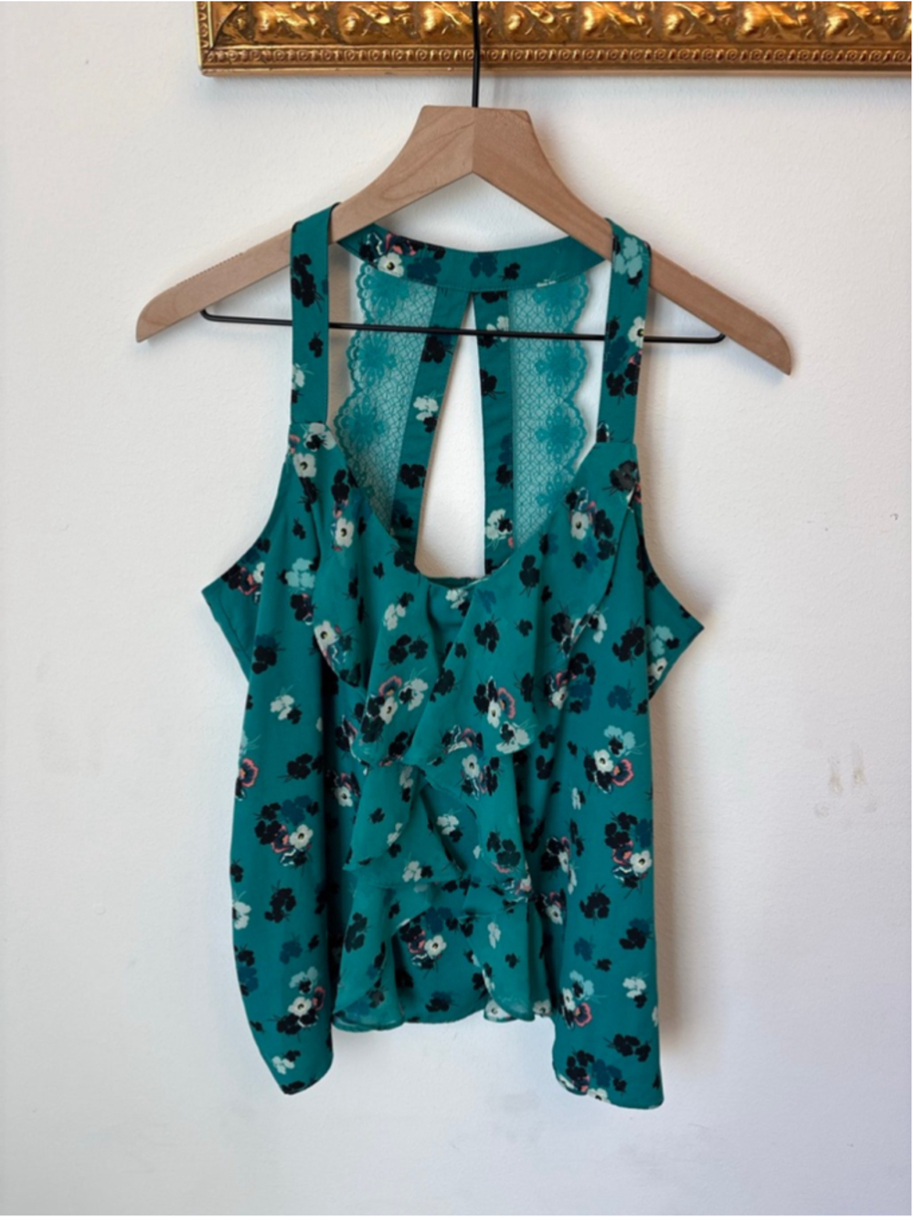 Lauren Conrad Green Floral Ruffle Front Blouse Lace Back Sleeveless Medium
